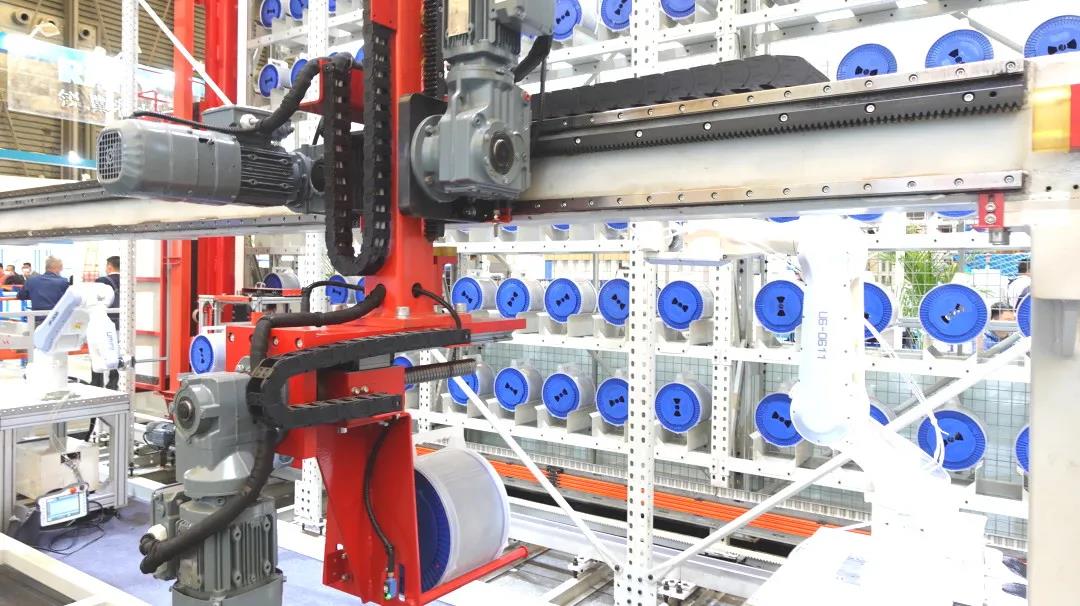 CeMAT ASIA 2021 | 亨通以智能化物流方案賦能產(chǎn)業(yè)高質(zhì)量發(fā)展!(圖6) CeMAT ASIA 2021 | 亨通以智能化物流方案賦能產(chǎn)業(yè)高質(zhì)量發(fā)展!(圖6)